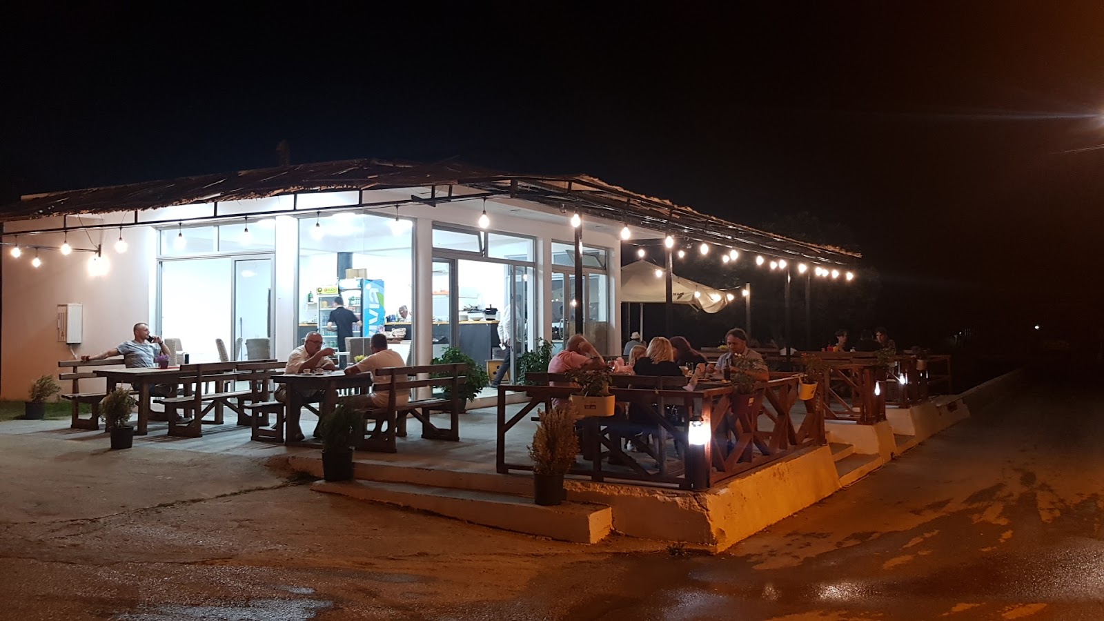 Restaurant interior ambiance